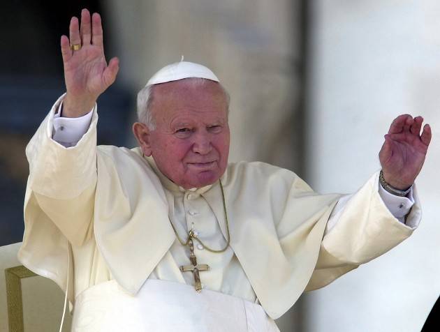 Accadde Oggi 2 aprile 2005 – Alle 21:37 muore papa Giovanni Paolo II.