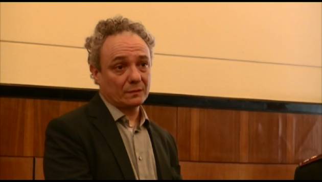 (Video)L’ultimo saluto a Franco Dolci Presenti molti compagni ed amici dell' ex Partito Comunista Italiano