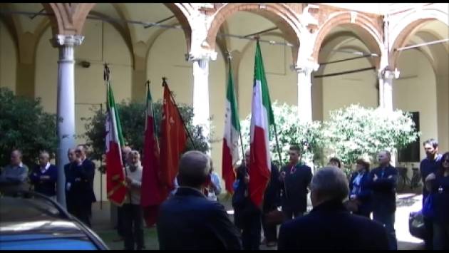 (Video)L’ultimo saluto a Franco Dolci Presenti molti compagni ed amici dell' ex Partito Comunista Italiano