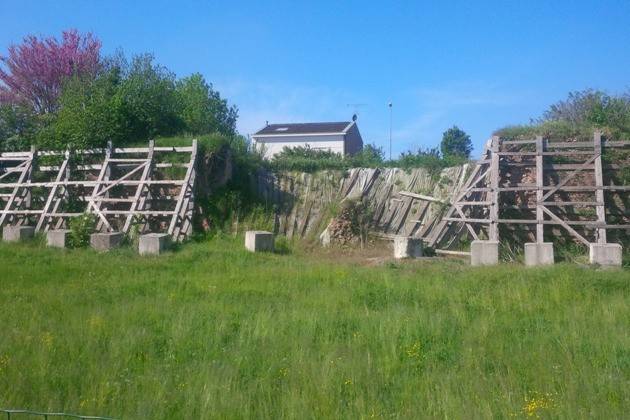 Bozzolo (Mantova), raccolta del materiale caduto dalle mura gonzaghesche