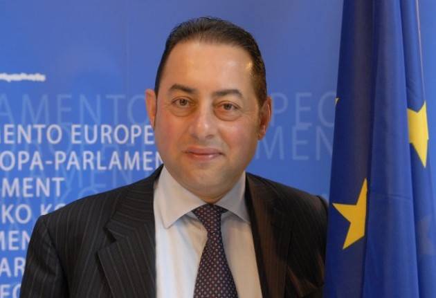 Gianni Pittella Tolleranza zero contro gli evasori  e contro i paradisi fiscali