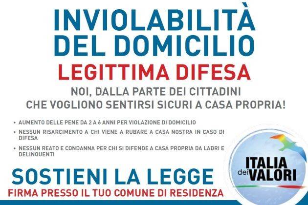 Italia dei Valori, una firma per la legge sull’inviolabilità del domicilio