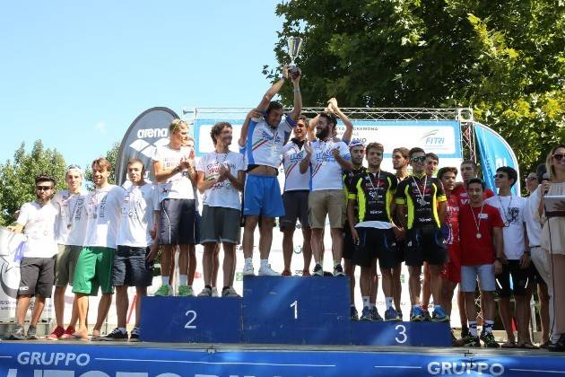 Cremona ospita i giovani del triathlon, si assegnano i titoli italiani a squadre