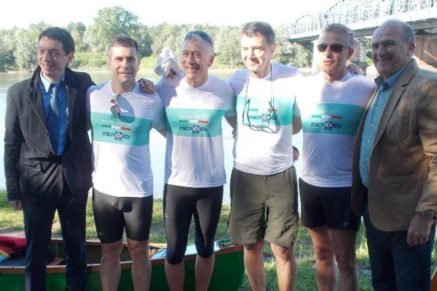Da Cremona a Chioggia ‘Per amore del Po’, è iniziata l’avventura dei 4 canoisti