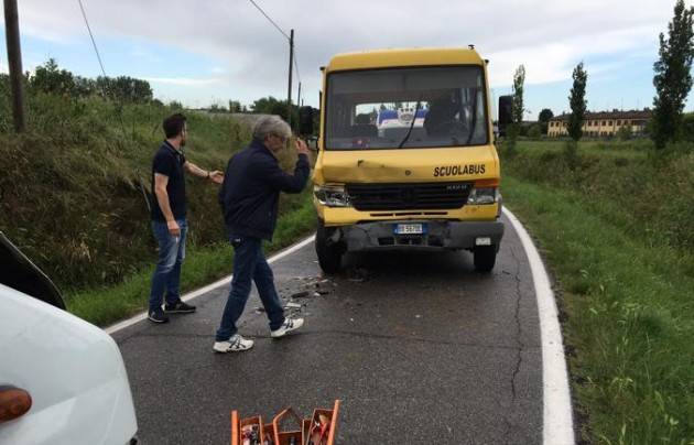 Bertonico - Incidente per lo scuolabus