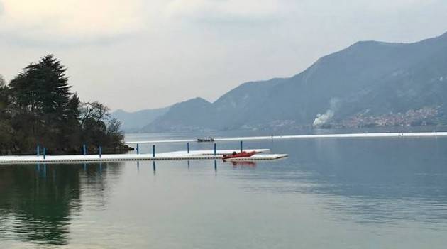 FLOATING PIERS. Da Milano 200 agenti sul lago Iseo per l’installazione di Christo