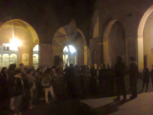 Riuscito il presidio di Arcigay Cremona a ricordo delle vittime nel locale gay di Orlando