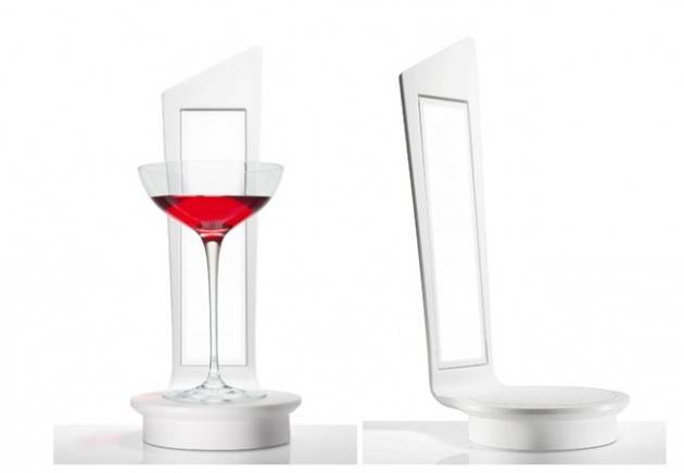 WineOLED: una lampada innovativa in HI-MACS® per i cultori del vino