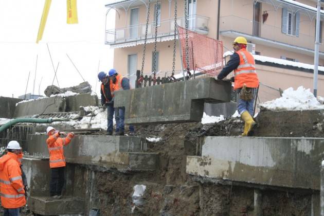 Cerchi Lavoro? InformaGiovani Cremona Le offerte ed i bandi Proposte di Martedì 28 giugno 2016