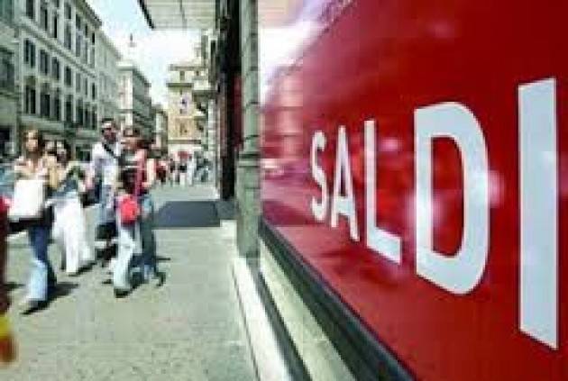 Partono i saldi estivi a Cremona e In Lombardia . Si prevede un miglioramento della spesa a persona
