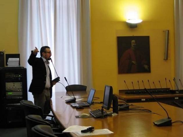 Crema  Acqua sporca dai rubinetti di  Matteo Piloni