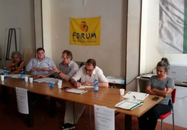 Si è svolto a Cremona il convegno come attuare la legge lombarda sul Terzo settore