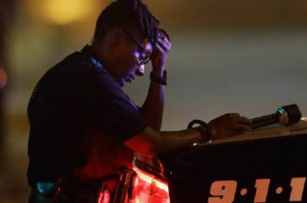 Dallas un giorno di odio razziale e di sangue La spirale di violenza continua