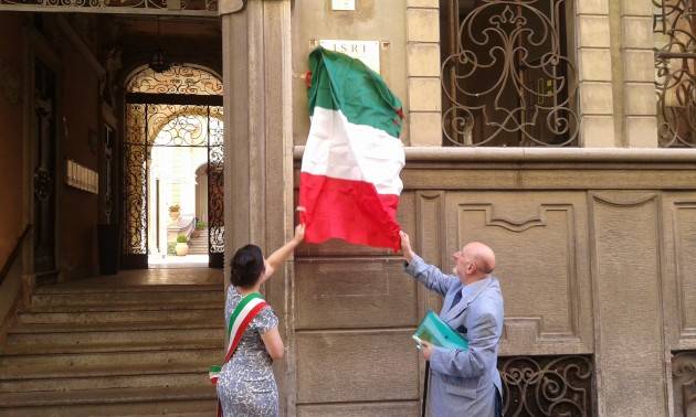 Cremona Inaugurata una targa in ricordo di Ernesta Bittanti moglie di Cesare Battisti.