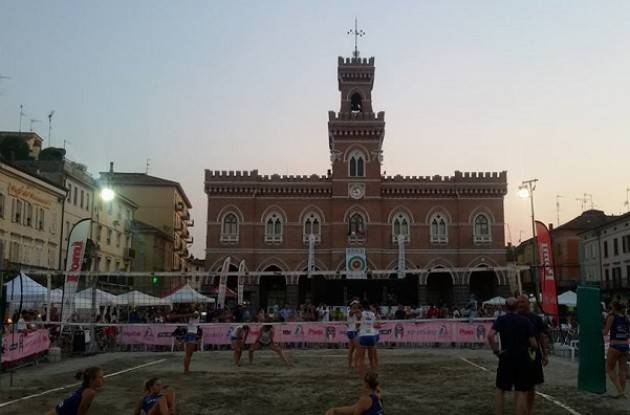 Casalmaggiore Giovedì d’Estate e Fiera di Piazza Spagna: un ottimo successo che continua questo weekend.