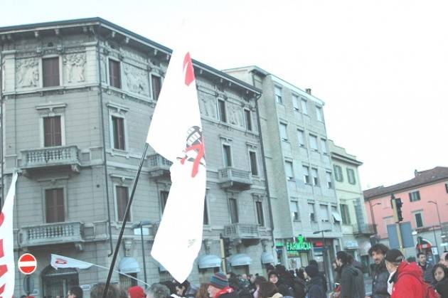 Cremona Miti condanne per i Black Bloc? Ripeto le sentenze non sono decise dalla piazza di Gian Carlo Storti