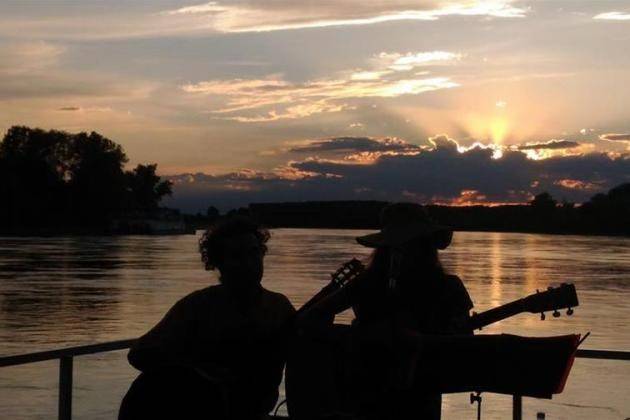Cremona, un nuovo giovedì musicale sul Po al ritmo di jazz, swing e blues