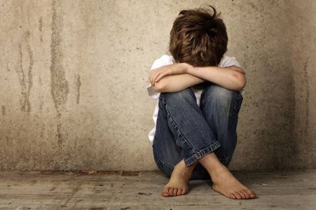 Psicologo ha sottratto il bambino solo per vedere come lui sta senza la famiglia