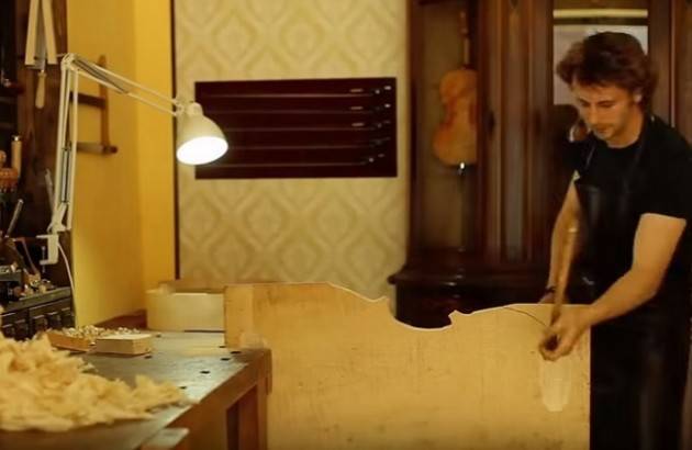 Valerio Ferron Come si costruisce un violino della scuola cremonese