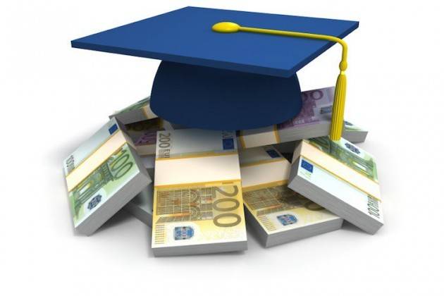 Costi Università Online: studiare a distanza conviene!