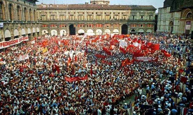 AccaddeOggi  #2agosto 1980 – Italia bomba  fascista alla stazione di Bologna 