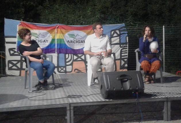 (Video) Unioni Civili  Anno Zero Intervento di Gabriele Piazzoni (ArciGay) all’Arci Festa 2016 Cremona