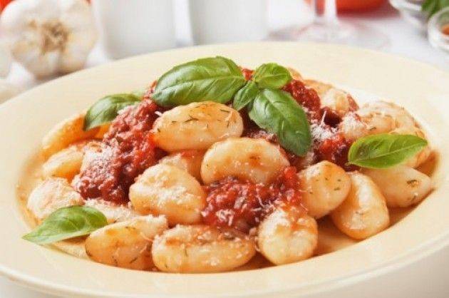 16 agosto Il significato della festa di San Rocco e degli gnocchi al pomodoro