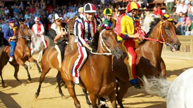 Il Palio di Siena del 16 Agosto. Breve storia