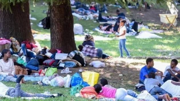 Pianeta migranti. Lettera alla città dei rifugiati accampati a Como.