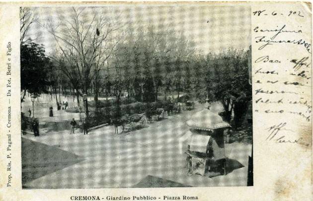 I giardini di Cremona  di piazza Roma  nella cartolina di Carolina di Daniele Disingrini