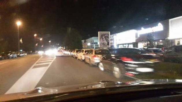 A Crema Antonio Agazzi Vuole mandare a casa la Bonaldi  per le auto in divieto di sosta alla Festa dell’Unità