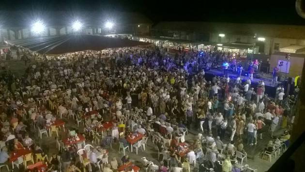 A Crema Antonio Agazzi Vuole mandare a casa la Bonaldi  per le auto in divieto di sosta alla Festa dell’Unità
