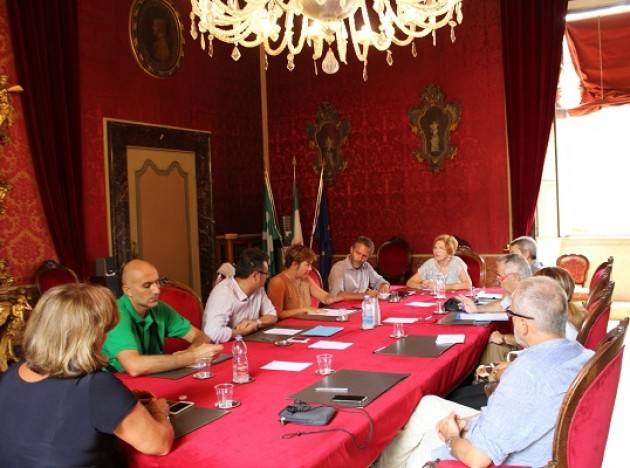 Amianto Spogliatoi palestra scuola Trento e Trieste di Cremona : il cantiere apre la prossima settimana