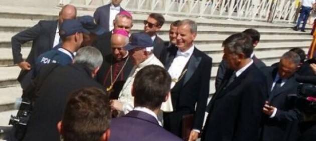 Terremoto - Anche il Papa ringrazia l’eroe a 4 zampe