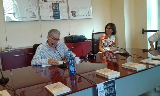 (Video) Le ragioni del NO Un pienone a Cremona all’incontro con GIANFRANCO PASQUINO