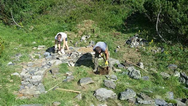 Tra le cime delle Orobie appare un “Nido di Pietra”