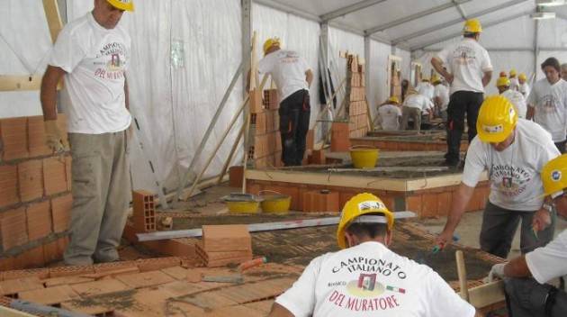Cerchi Lavoro? InformaGiovani Cremona Le offerte ed i bandi Proposte di Martedì 20 settembre 2016