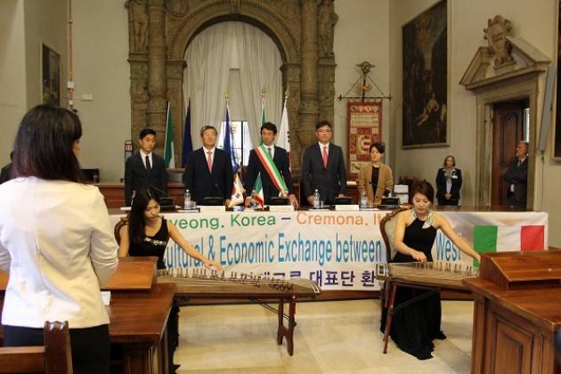 Cremona Accolta a Palazzo Comunale la delegazione coreana