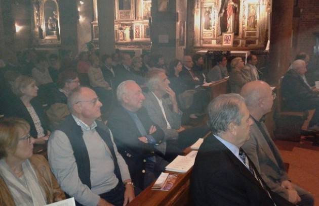 Cremona Coro Costanzo Porta Strepitoso  concerto  di San Francesco diretto  da Antonio Greco