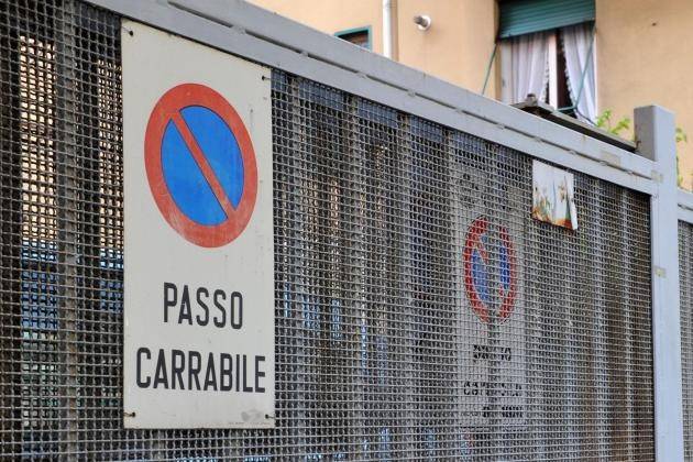 Cremona, contrasto all’evasione: verifiche sui passi carrabili
