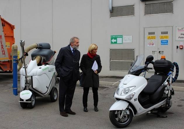 Cremona Abbandono Rifiuti  Lo faresti a casa tua?