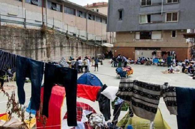 Pianeta Migranti. L’Italia va a braccetto coi dittatori africani.