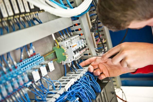 Cerchi Lavoro? InformaGiovani Cremona Le offerte ed i bandi Proposte di Martedì 18 ottobre 2016