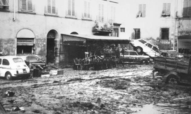 A 50 anni dall’alluvione del 1966, a Firenze il raduno degli Angeli del fango