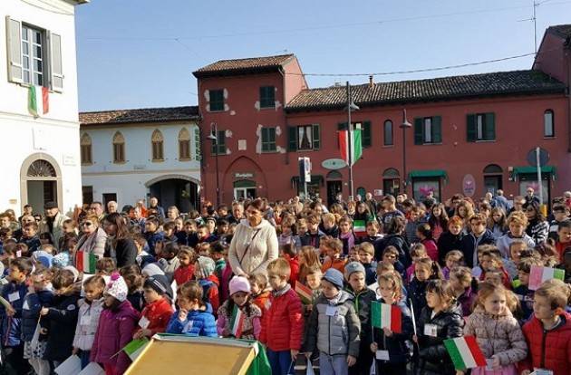 Spino, Mai prima d’ora un IV Novembre così: piazza piena