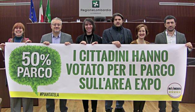 M5S Lombardia. Parco Expo, blitz prima della seduta