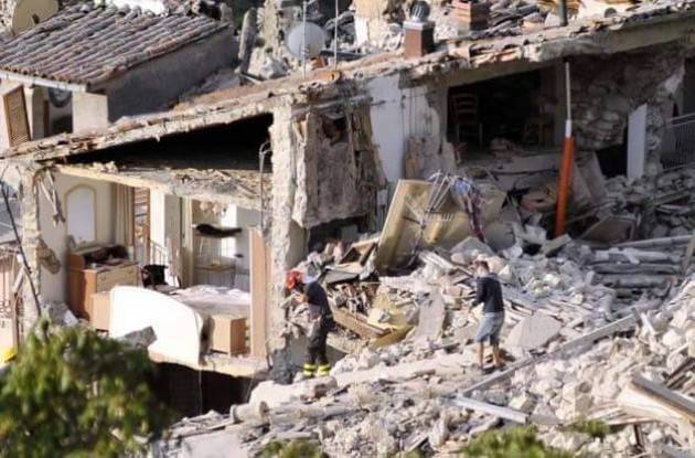 Anche i pakistani in Italia si stringono intorno alle vittime del terremoto del 24 agosto.