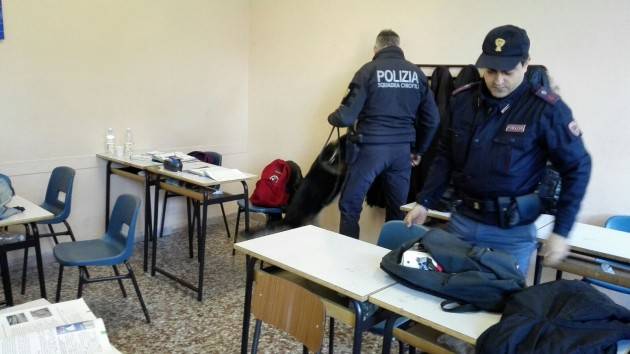 Cremona Controlli antidroga all'interno delle scuole
