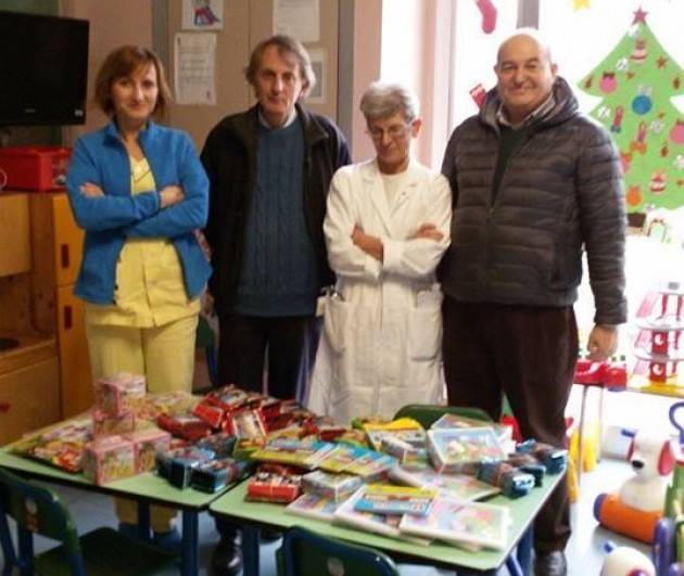 ASST Cremona Giornata di sorprese e regali per i piccoli ospiti della struttura di Pediatria