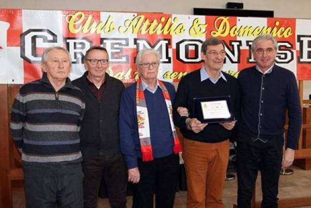 Solidarietà a Cremona Il Club ‘Luzzara’ dona alla ‘Tartaruga’ un computer portatile di Giorgio Barbieri